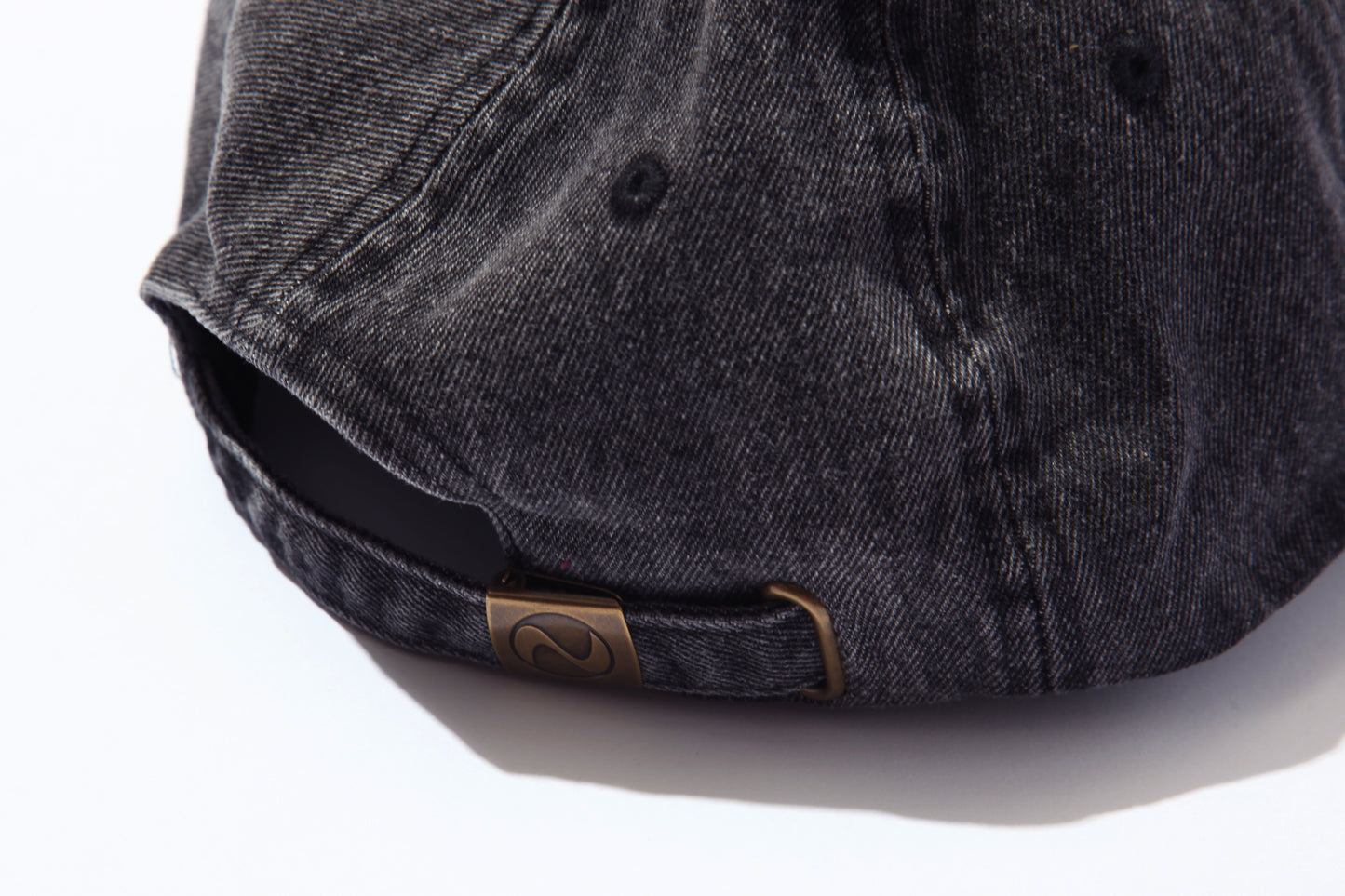 【新作】Denim Embroidered CAP -刺繍入りデニムキャップ-