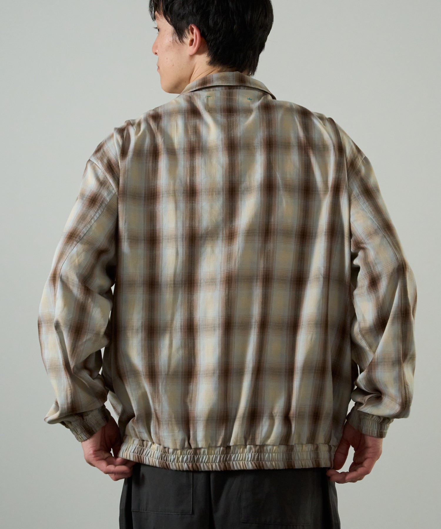 モデル 178cm / 着用 Lサイズ