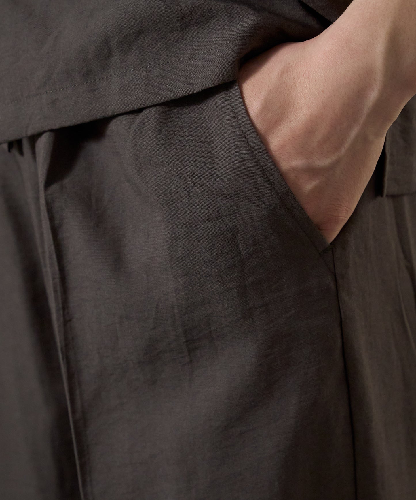 Linen-Blend Relaxed Trousers