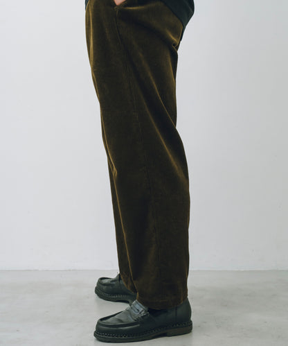 Corduroy Tuck Wide Tapered Pants