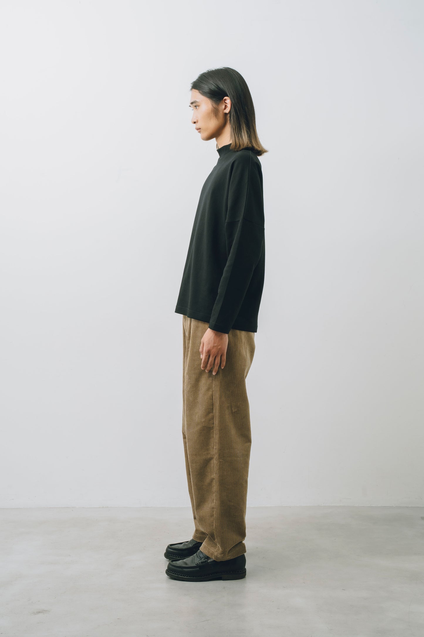 Corduroy Tuck Wide Tapered Pants