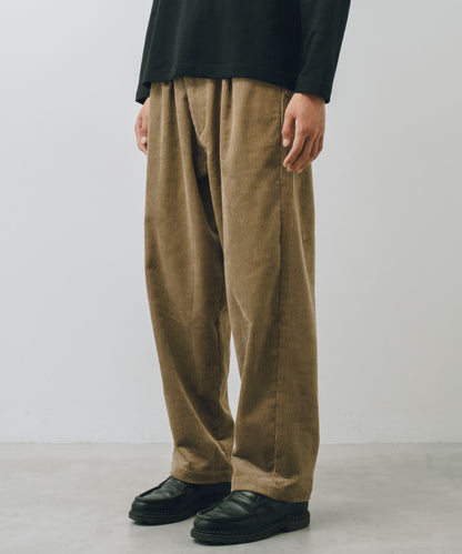 Corduroy Tuck Wide Tapered Pants