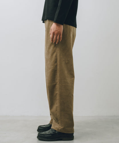 Corduroy Tuck Wide Tapered Pants